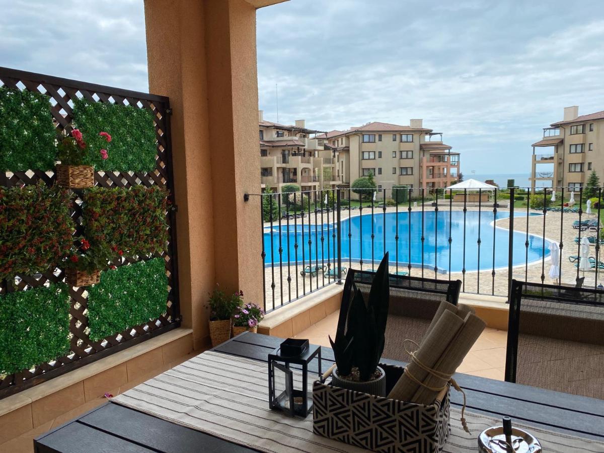 Sea View & Infinity Pool Apartments In Kaliakria Resort バルチク エクステリア 写真